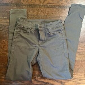 Olive green divided (H&M) skinny jeans size 6